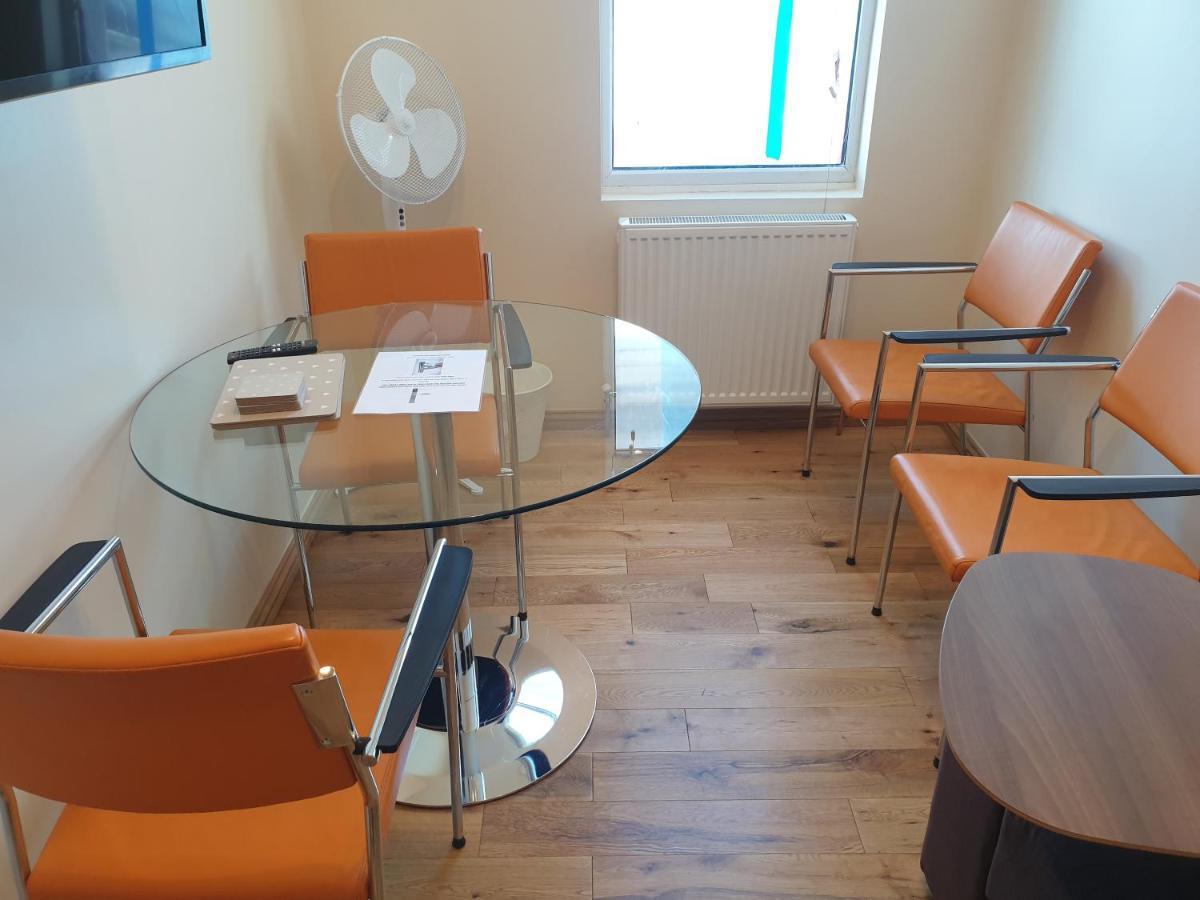 London Luxury Spacious 2 Bedroom Apartment 4 Mins From Ilford Stn. Free Parking Экстерьер фото