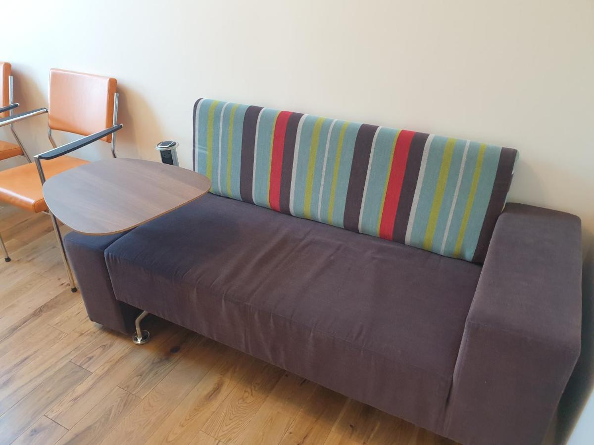 London Luxury Spacious 2 Bedroom Apartment 4 Mins From Ilford Stn. Free Parking Экстерьер фото